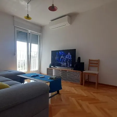 Cozy Gala Apartment *